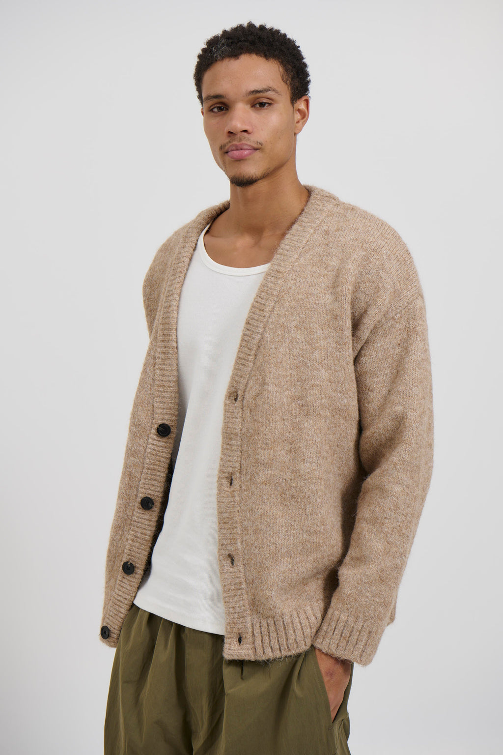 Knitted Oversize Cardigan – Camel – Cozy & Stylish Layering Sweater