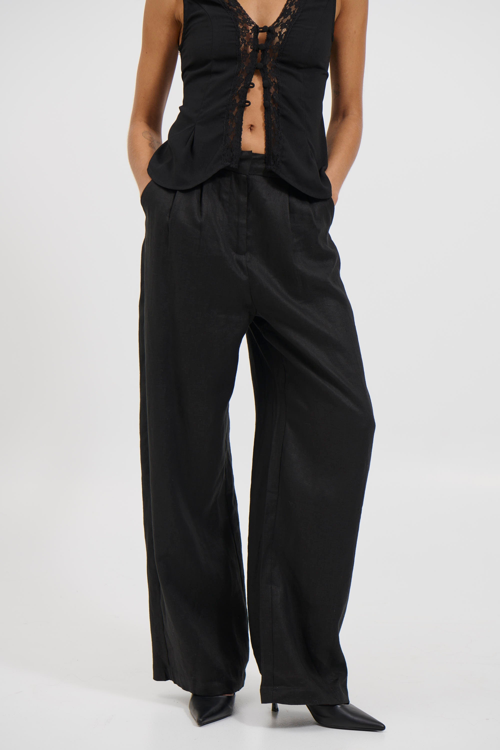 Selvoriaᵀᴹ Linen Pant – Black Wide-Leg Relaxed Fit