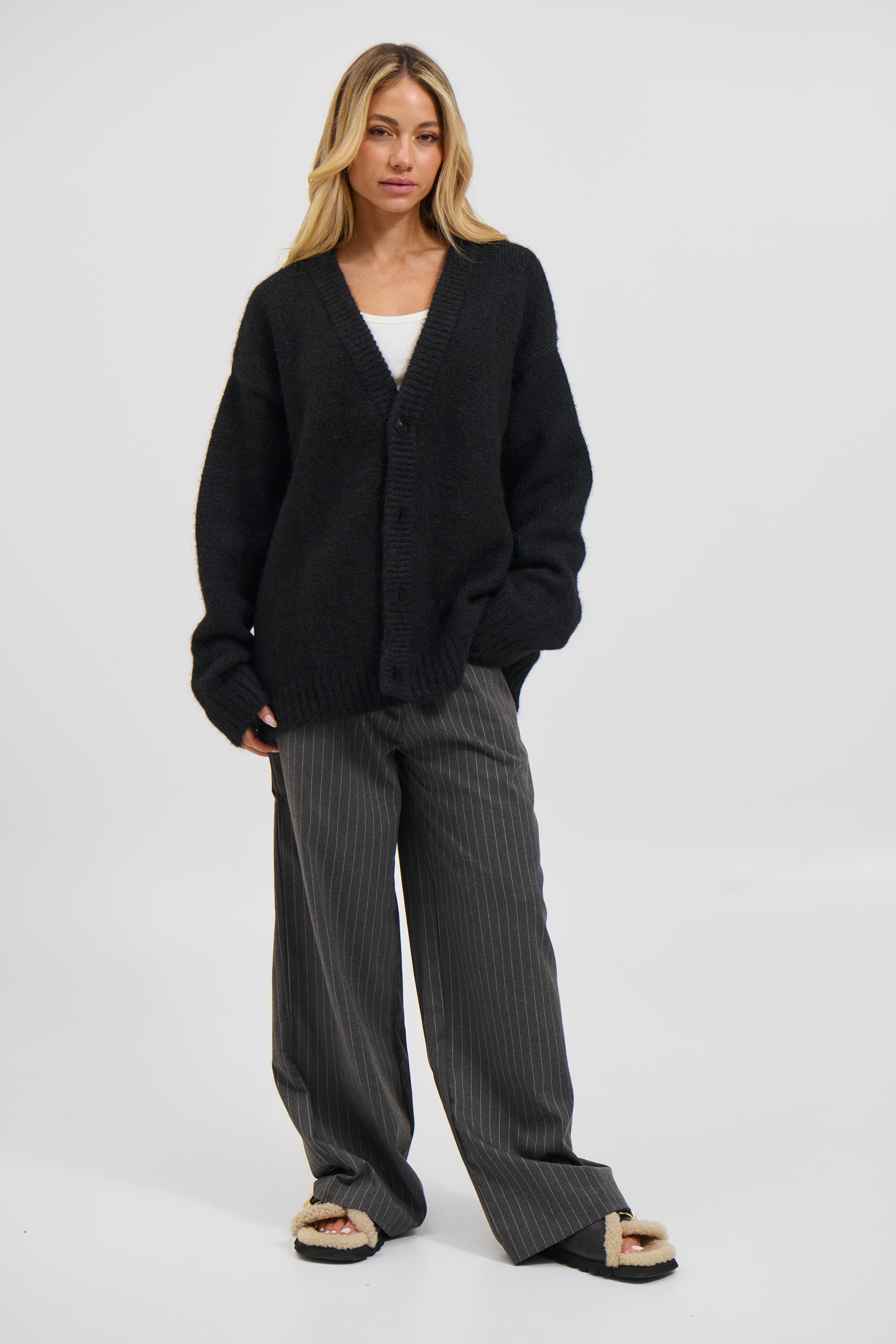 Loomara™ - Unisex Knitted Oversize Cardigan