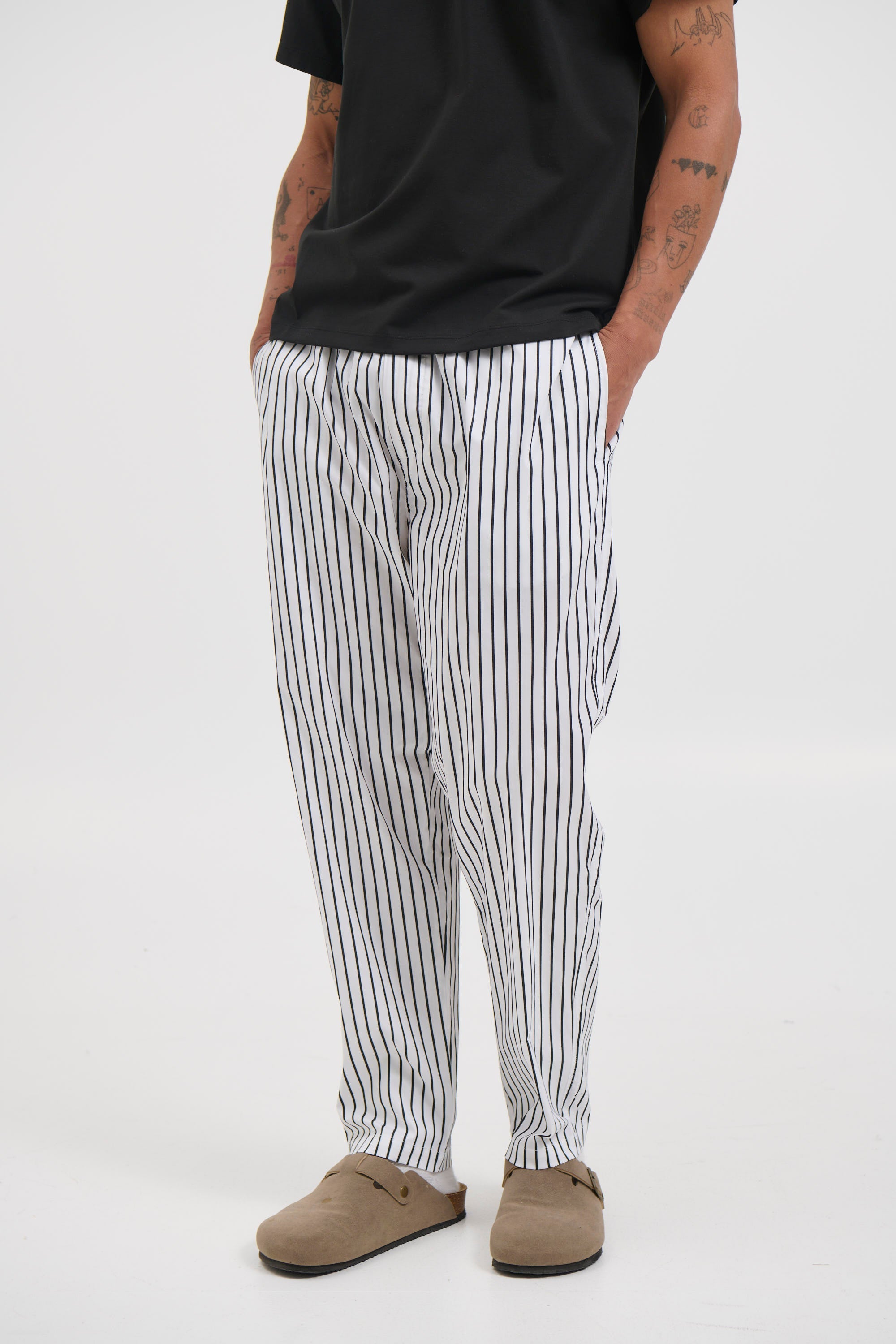 Novaroᵀᴹ Locky Straight Pant – Men’s Stripe Drawstring Tapered Fit