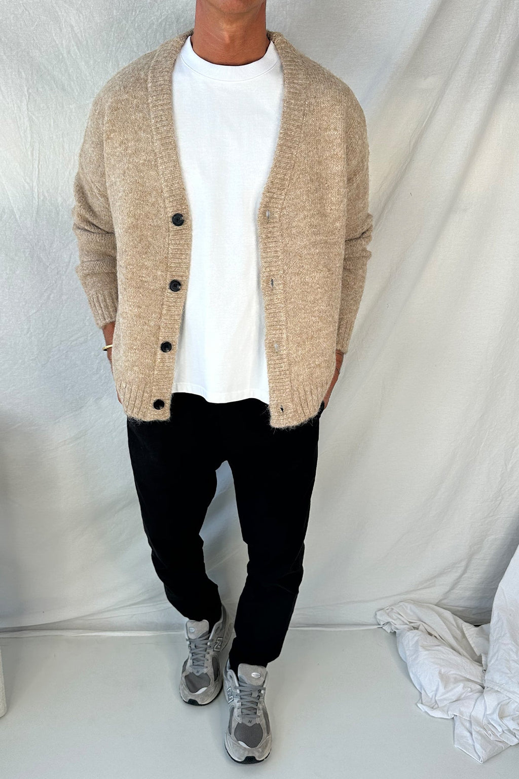 Knitted Oversize Cardigan – Camel – Cozy & Stylish Layering Sweater