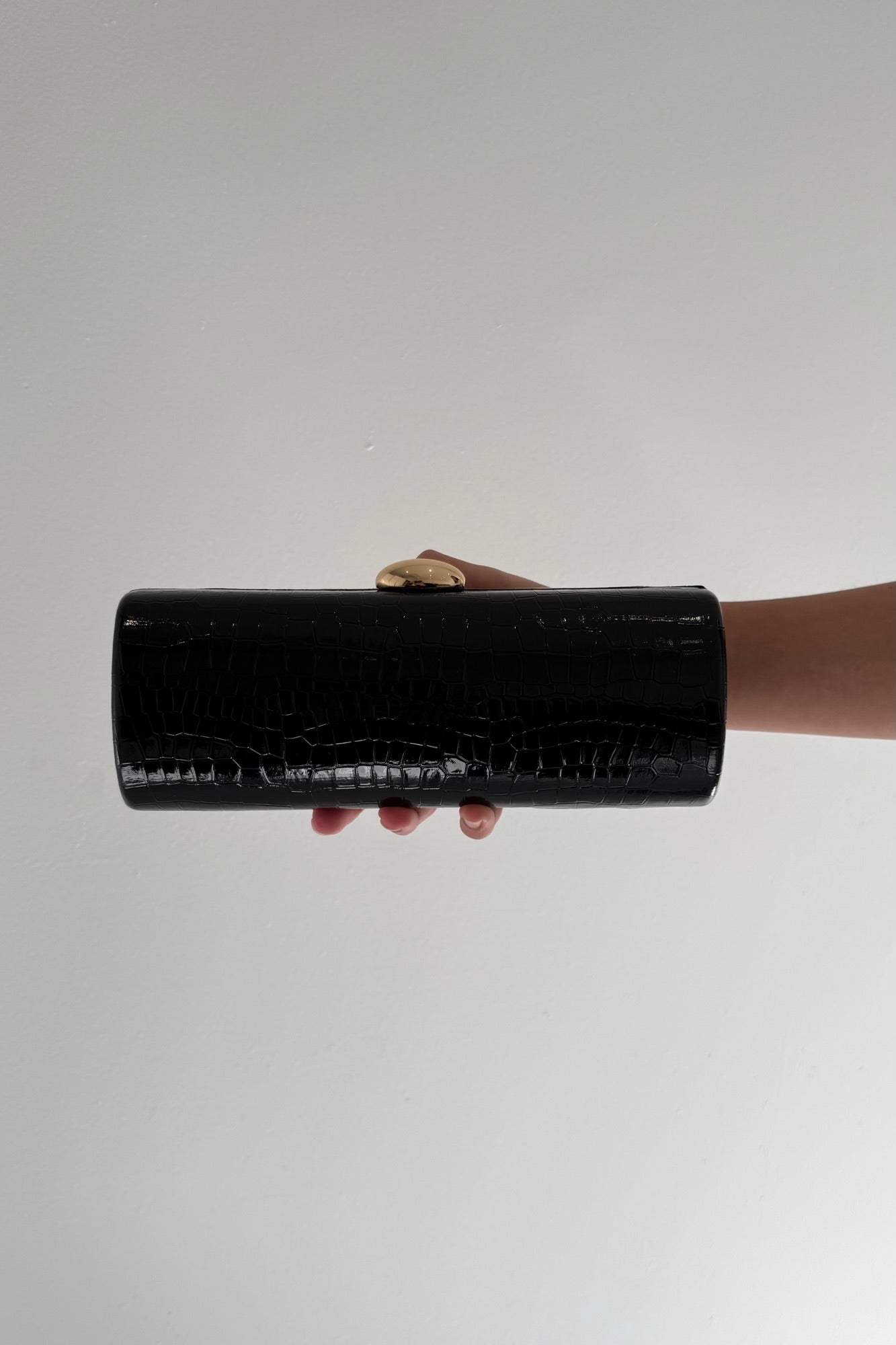 The Veya Clutch - BLACK