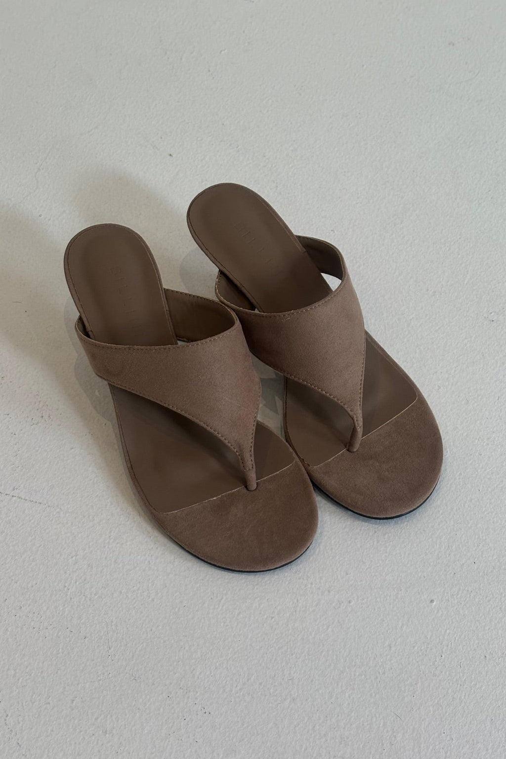 ELARA – FAWN SUEDE HEEL